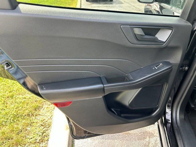 Used 2025 Ford Escape Active FWD image 39