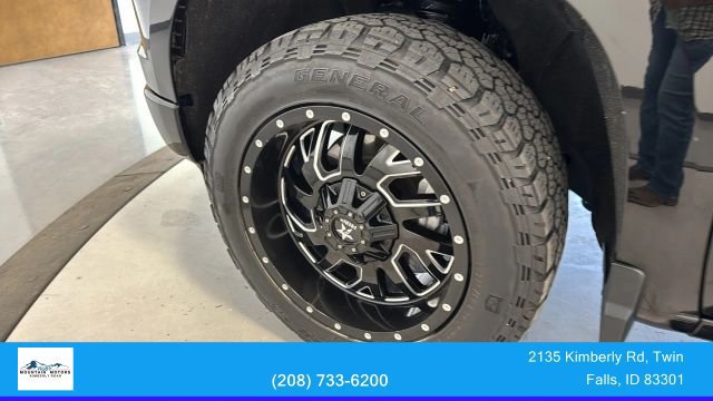 Used 2022 Chevrolet Silverado 1500 Custom AWD/4WD image 12