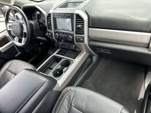 Used 2020 Ford F250 Lariat w/ Lariat Ultimate Package AWD/4WD image 29
