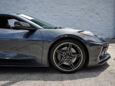 Used 2021 Chevrolet Corvette Stingray Premium Cpe w/ Z51 Performance Package RWD image 17