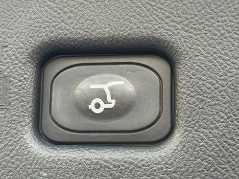 Used 2022 Lincoln Nautilus Reserve w/ Equipment Group 201A image 30