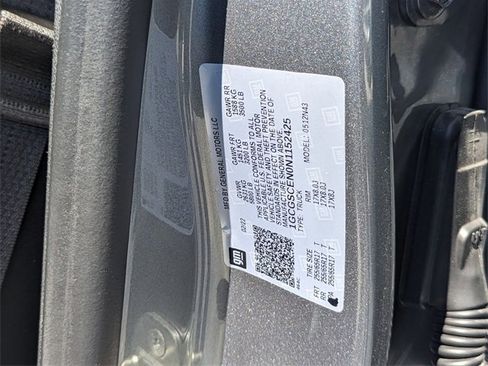 Used 2022 Chevrolet Colorado LT w/ LT Convenience Package image 17