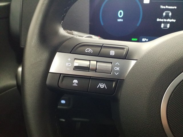 Certified 2024 Hyundai Kona SEL FWD image 4
