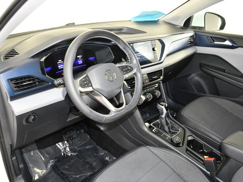 Used 2023 Volkswagen Taos SE AWD/4WD image 35