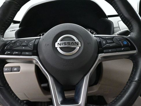 Used 2020 Nissan Altima 2.5 SV image 16