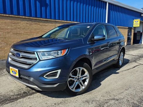 Used 2018 Ford Edge Titanium image 2