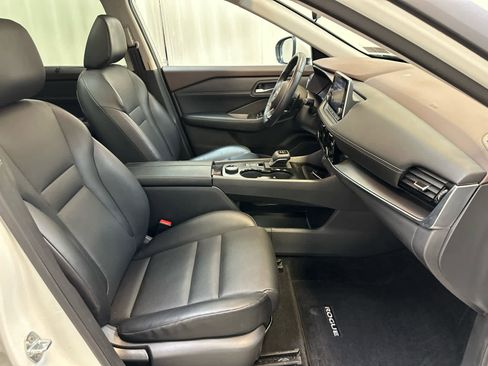 Certified 2023 Nissan Rogue SV w/ SV Premium Package image 14