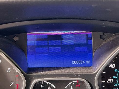 Used 2013 Ford Focus SE FWD image 9