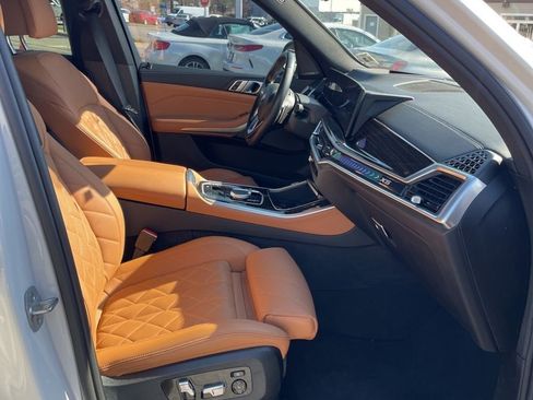 Used 2024 BMW X5 xDrive40i w/ Premium Package image 5