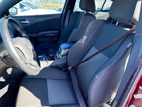 Used 2023 Dodge Charger R/T w/ Blacktop Package image 8