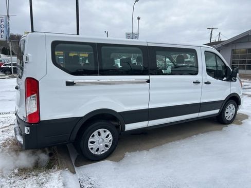 Used 2022 Ford Transit 350 XLT image 12