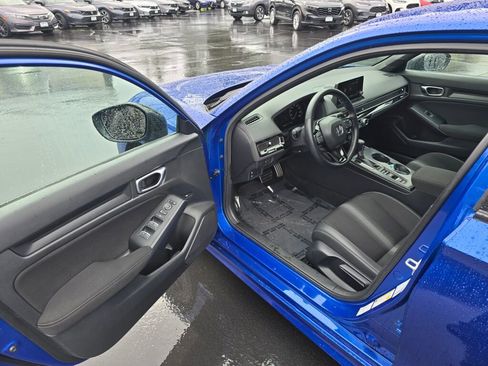 Certified 2024 Honda Civic Sport image 3