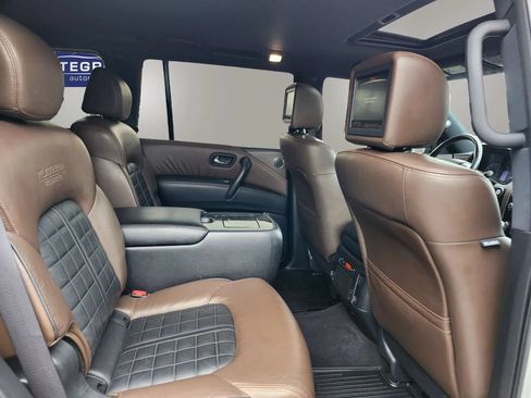 Used 2019 Nissan Armada Platinum AWD/4WD image 31