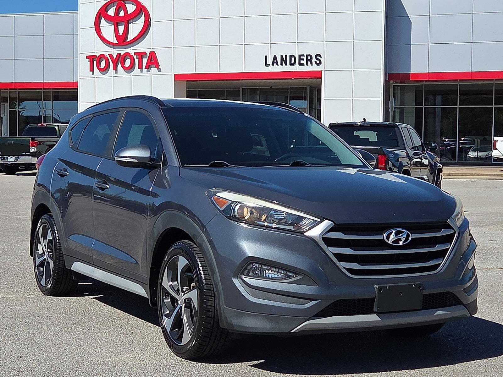 Used 2018 Hyundai Tucson Value AWD/4WD image 1