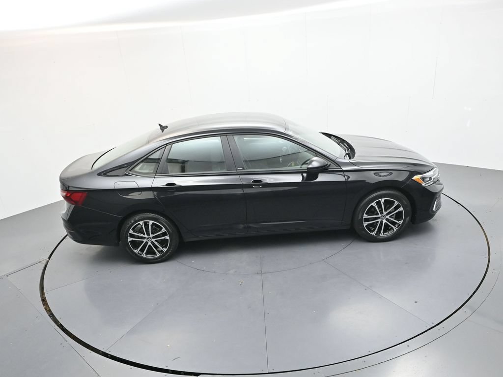Used 2024 Volkswagen Jetta Sport FWD image 30