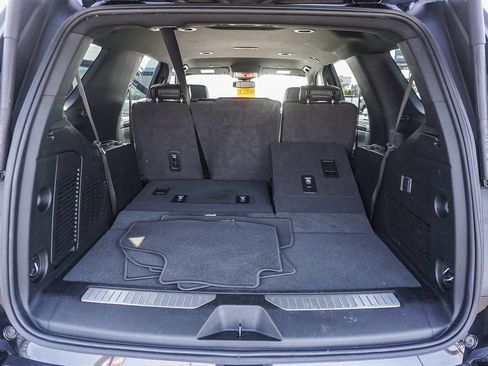 Used 2024 Chevrolet Tahoe RST RWD image 24