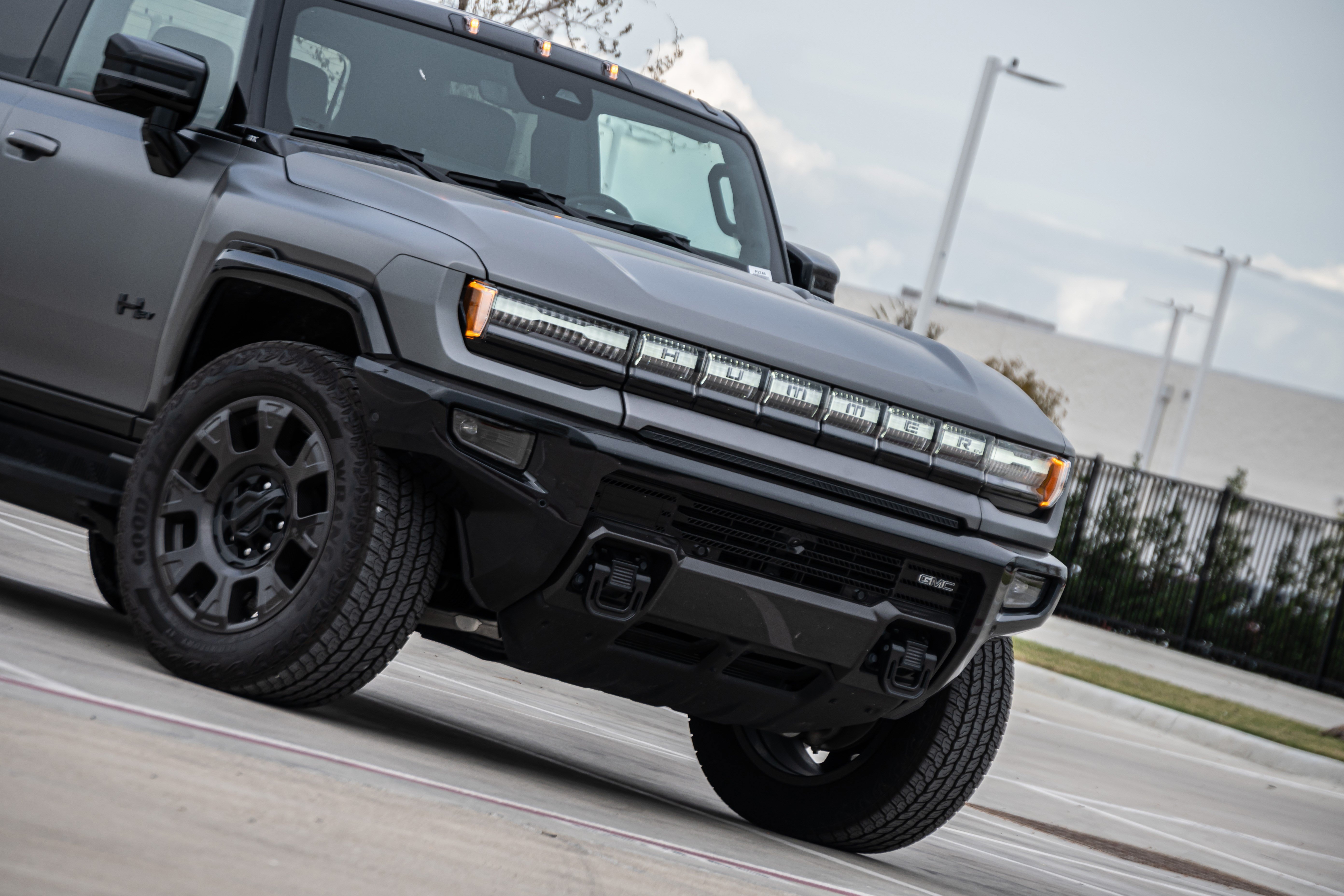 Used 2026 GMC Hummer EV 4x4 Crew Cab w/ Carbon Fiber Edition Package image 41