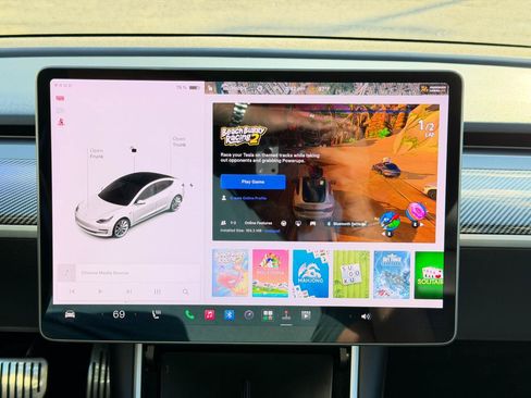 Used 2018 Tesla Model 3 Long Range AWD/4WD image 56