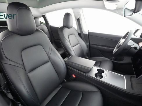 Used 2021 Tesla Model Y Performance image 8