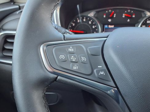 Used 2024 Chevrolet Equinox LT image 11