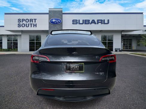 Used 2024 Tesla Model Y Long Range AWD/4WD image 4