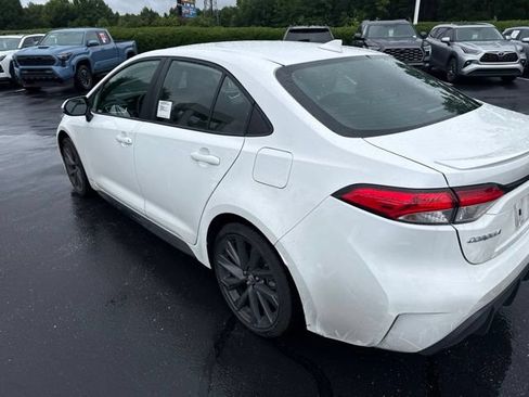 Used 2025 Toyota Corolla SE FWD image 8