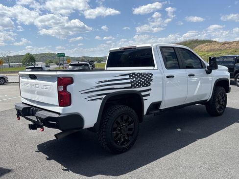 Used 2020 Chevrolet Silverado 2500 W/T w/ WT Fleet Convenience Package AWD/4WD image 3
