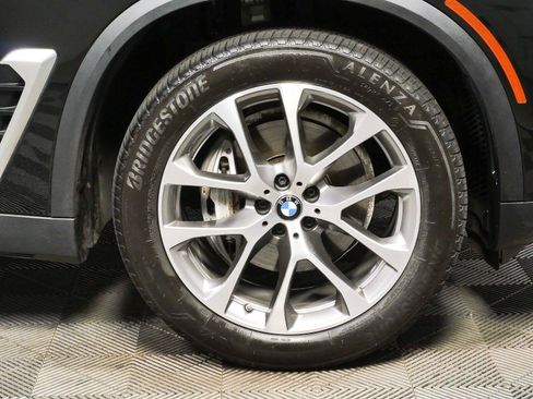 Used 2024 BMW X5 xDrive40i w/ Premium Package AWD/4WD image 39