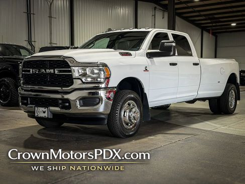 Used 2024 RAM 3500 Tradesman w/ Chrome Appearance Group AWD/4WD image 1