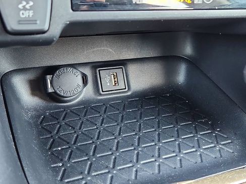 Certified 2025 Toyota RAV4 XLE FWD image 26