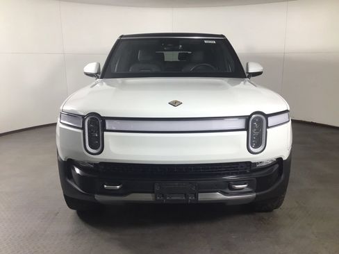 Used 2023 Rivian R1S Adventure Quad AWD/4WD image 10