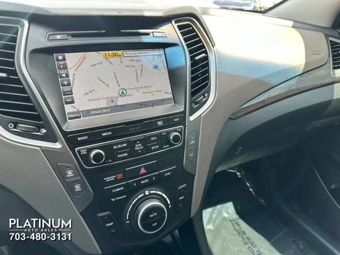 Used 2017 Hyundai Santa Fe Sport w/ Cargo Package AWD/4WD image 10