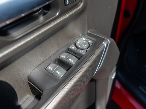 Used 2022 GMC Sierra 1500 AT4 w/ AT4 Preferred Package AWD/4WD image 29