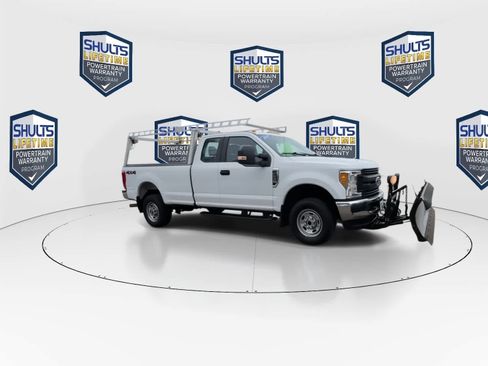 Used 2017 Ford F250 XL w/ Power Equipment Group image 2
