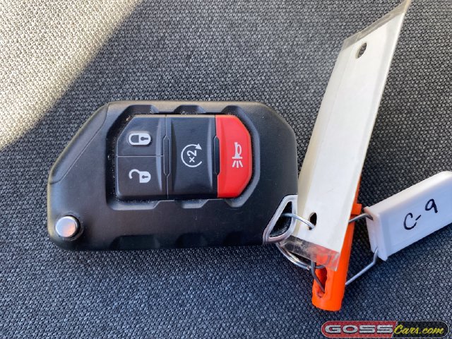 Certified 2025 Jeep Gladiator Sport AWD/4WD image 25