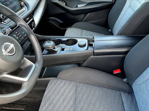 Used 2023 Nissan Rogue SV AWD/4WD image 20