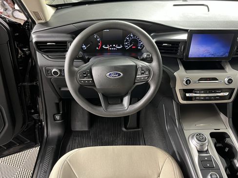 Used 2023 Ford Explorer 4WD image 12