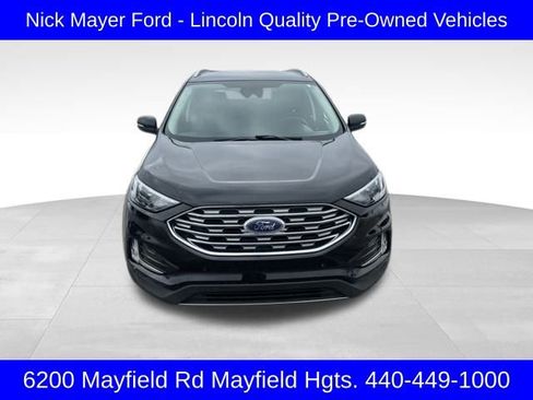 Used 2022 Ford Edge Titanium image 2