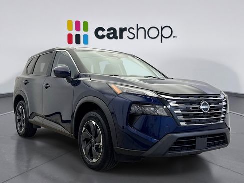Used 2024 Nissan Rogue SV image 7