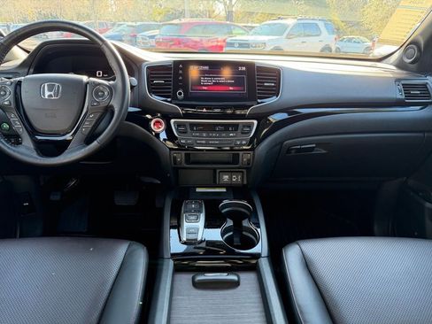 Certified 2022 Honda Ridgeline Black Edition image 13