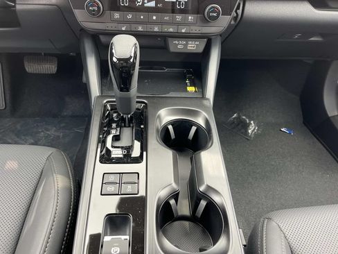 New 2026 Subaru Outback Limited w/ Premium/Limited Package 2 AWD/4WD image 15