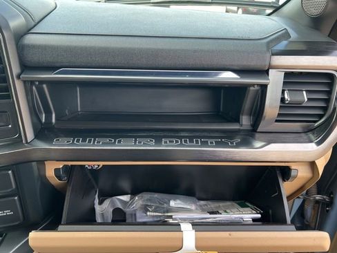 Used 2023 Ford F250 Lariat AWD/4WD image 26