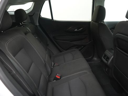 Used 2024 GMC Terrain SLE FWD image 12
