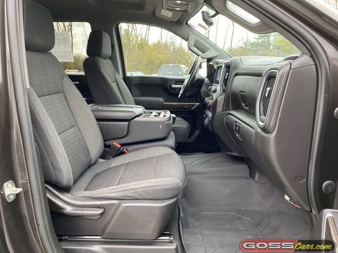 Used 2021 Chevrolet Silverado 1500 RST w/ LPO, Dark Essentials Package image 5