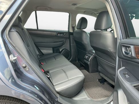 Used 2015 Subaru Outback 3.6R Limited AWD/4WD image 15