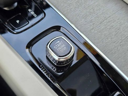 Used 2024 Volvo S60 B5 Plus image 33