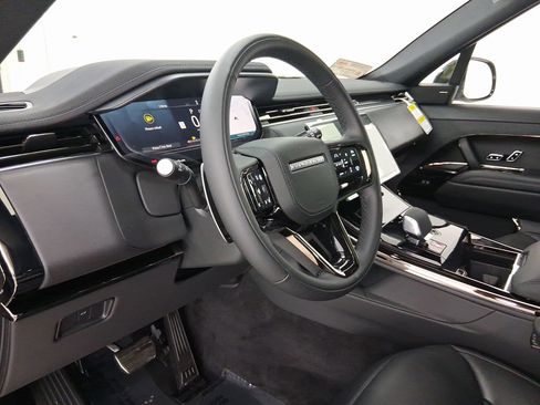 New 2026 Land Rover Range Rover Sport Dynamic SE image 15