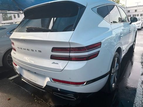 Used 2022 Genesis GV70 2.5T w/ Select Package AWD/4WD image 8