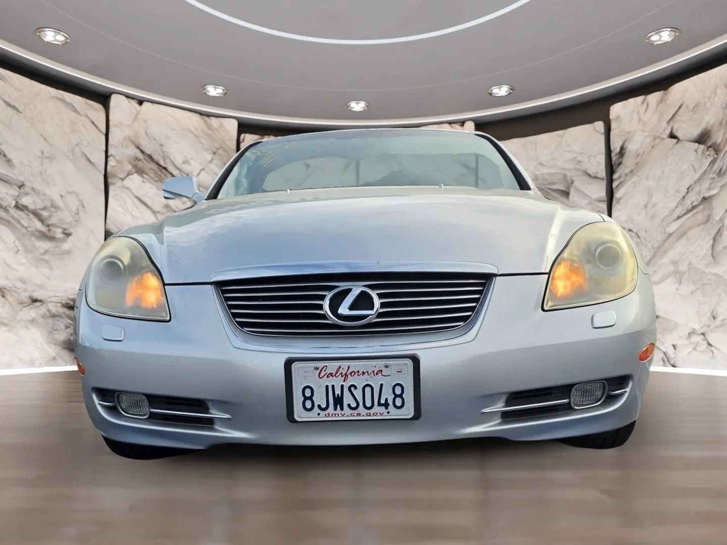 Used 2010 Lexus SC 430 Convertible RWD image 2