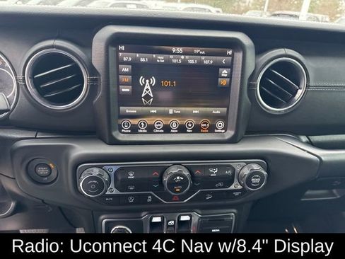 Used 2018 Jeep Wrangler Unlimited Sahara image 13